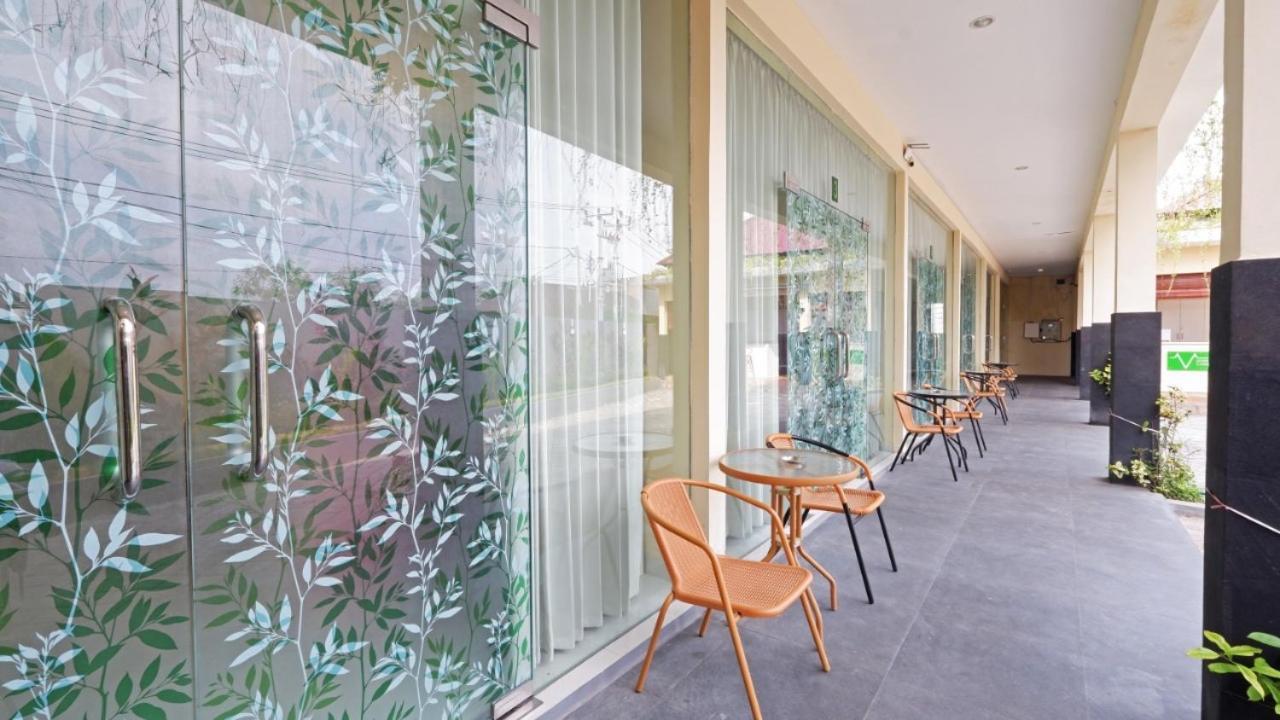 V Canggu Dormitory Exterior photo