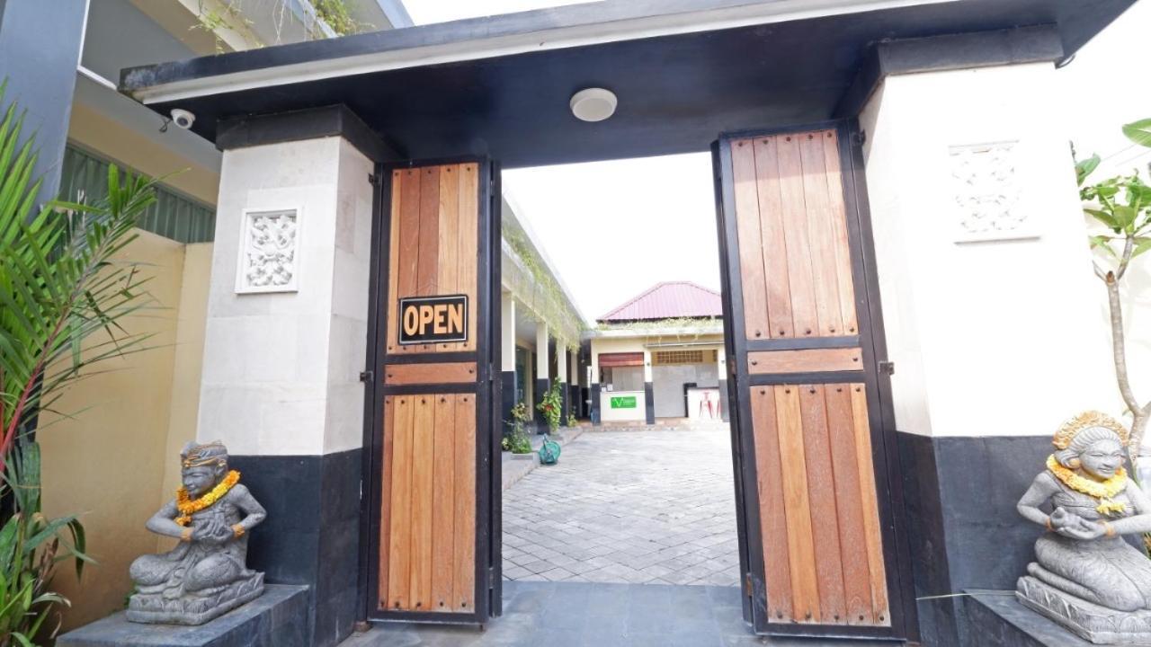 V Canggu Dormitory Exterior photo